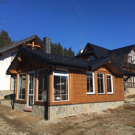 Cottage Familiya 韦尔霍维纳 外观 照片