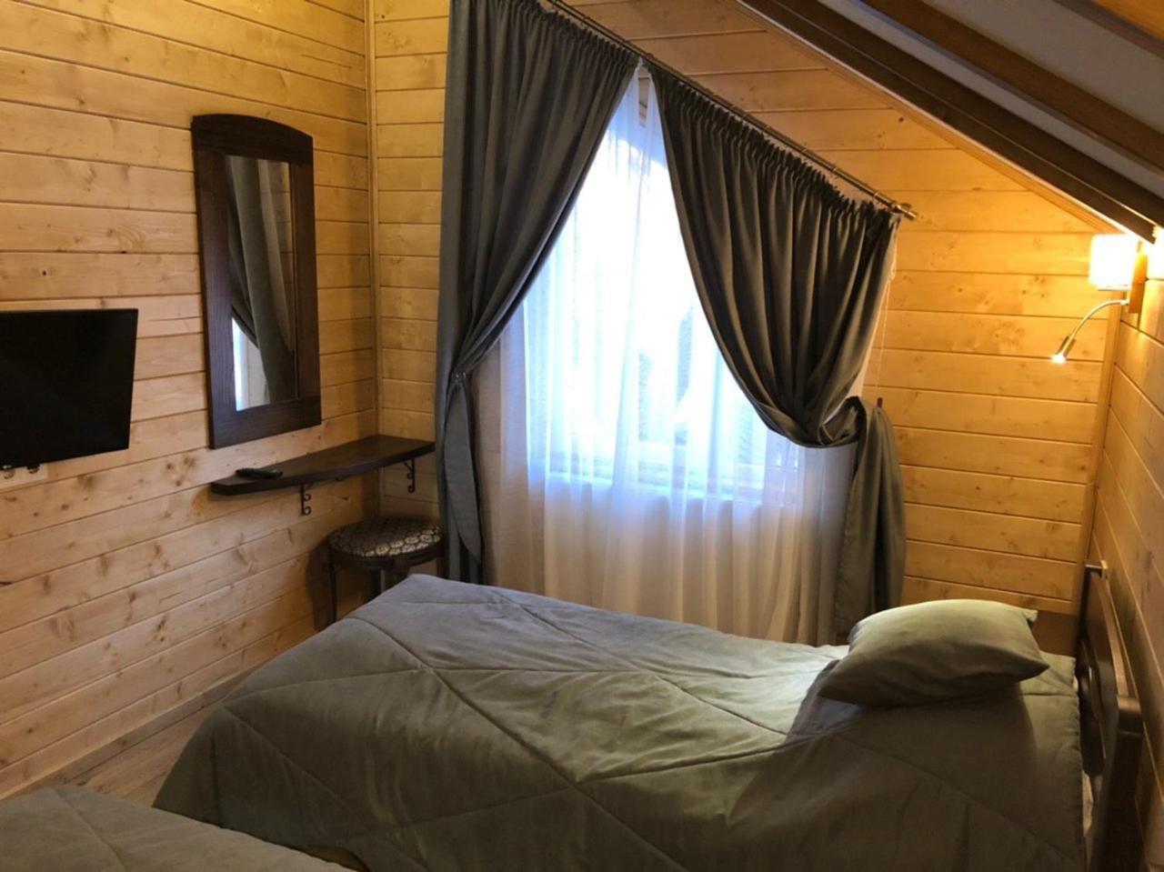 Cottage Familiya 韦尔霍维纳 外观 照片