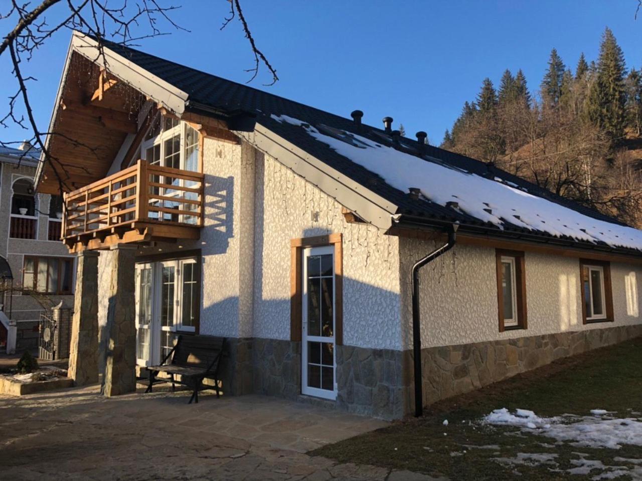 Cottage Familiya 韦尔霍维纳 外观 照片
