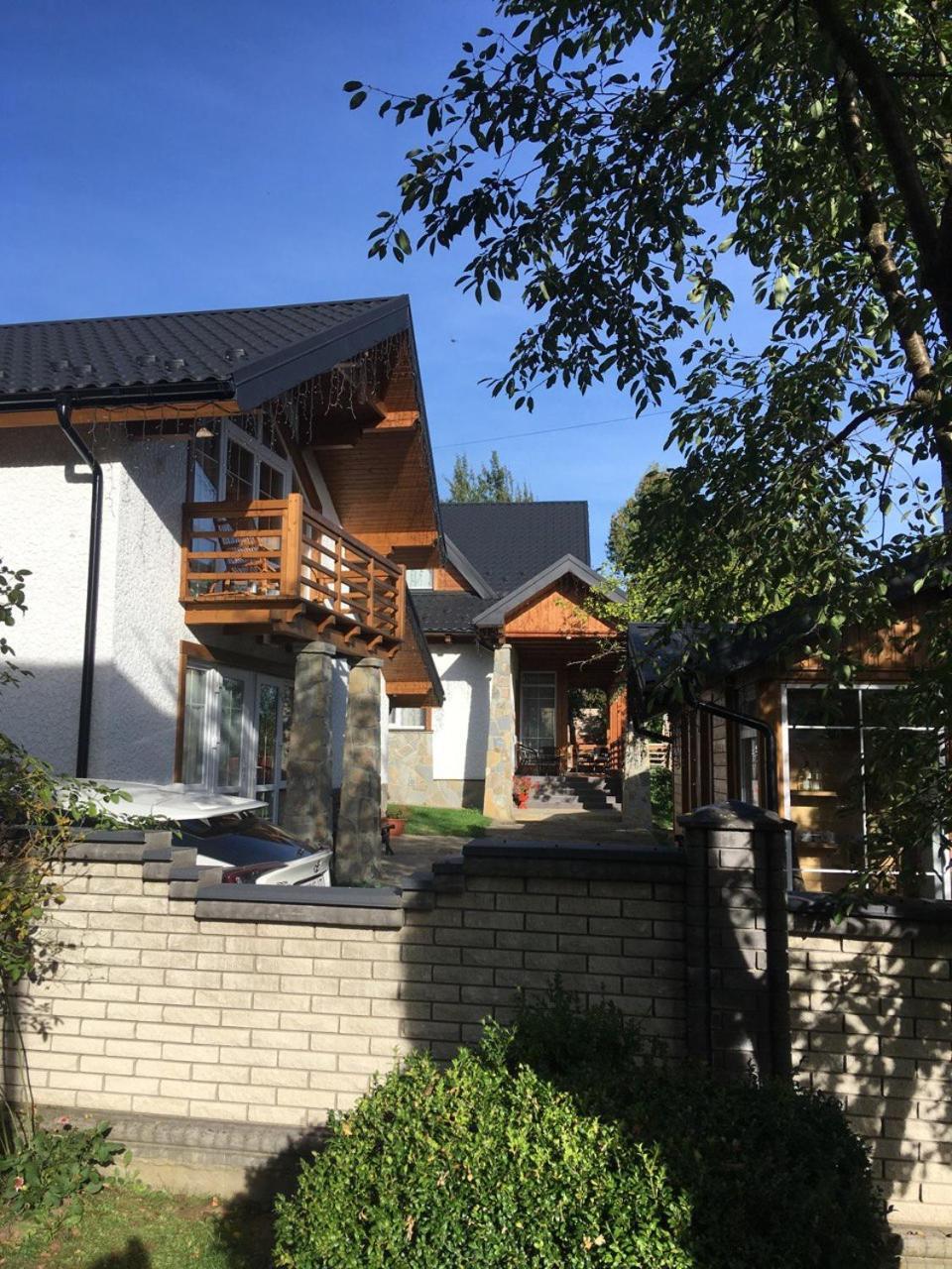Cottage Familiya 韦尔霍维纳 外观 照片
