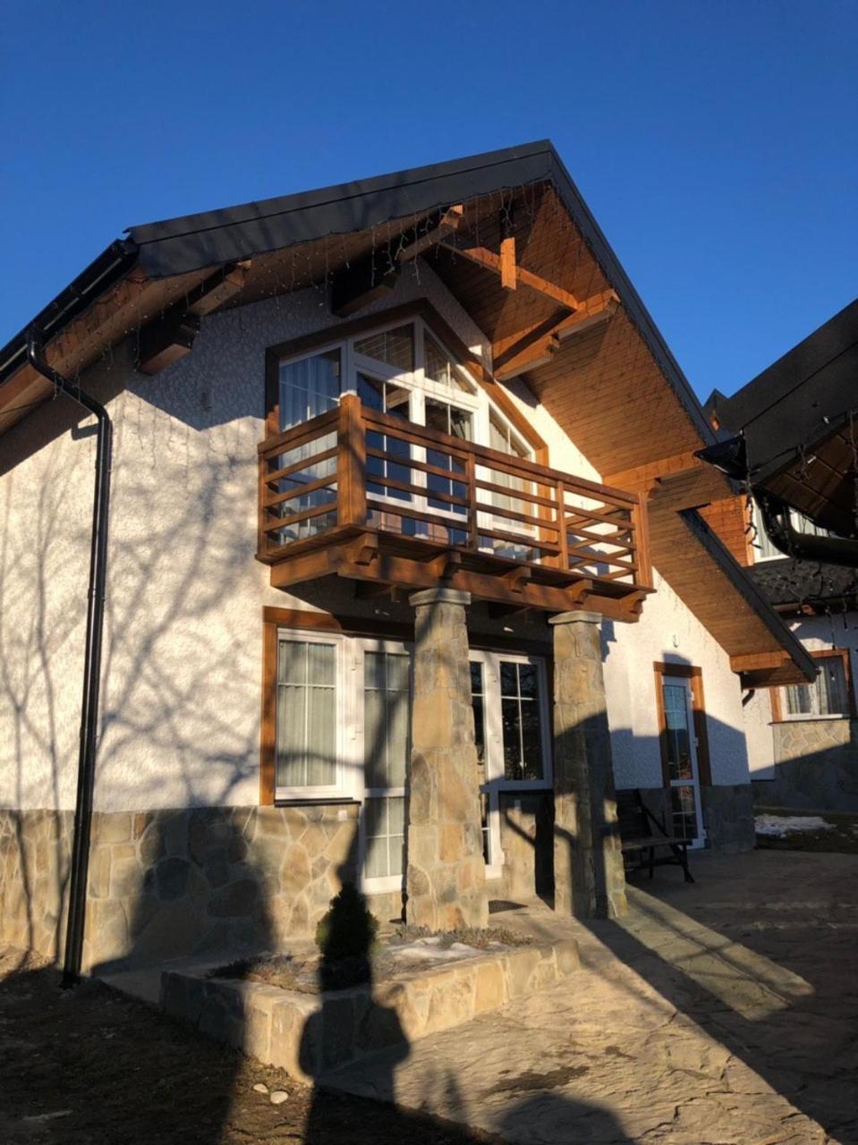 Cottage Familiya 韦尔霍维纳 外观 照片