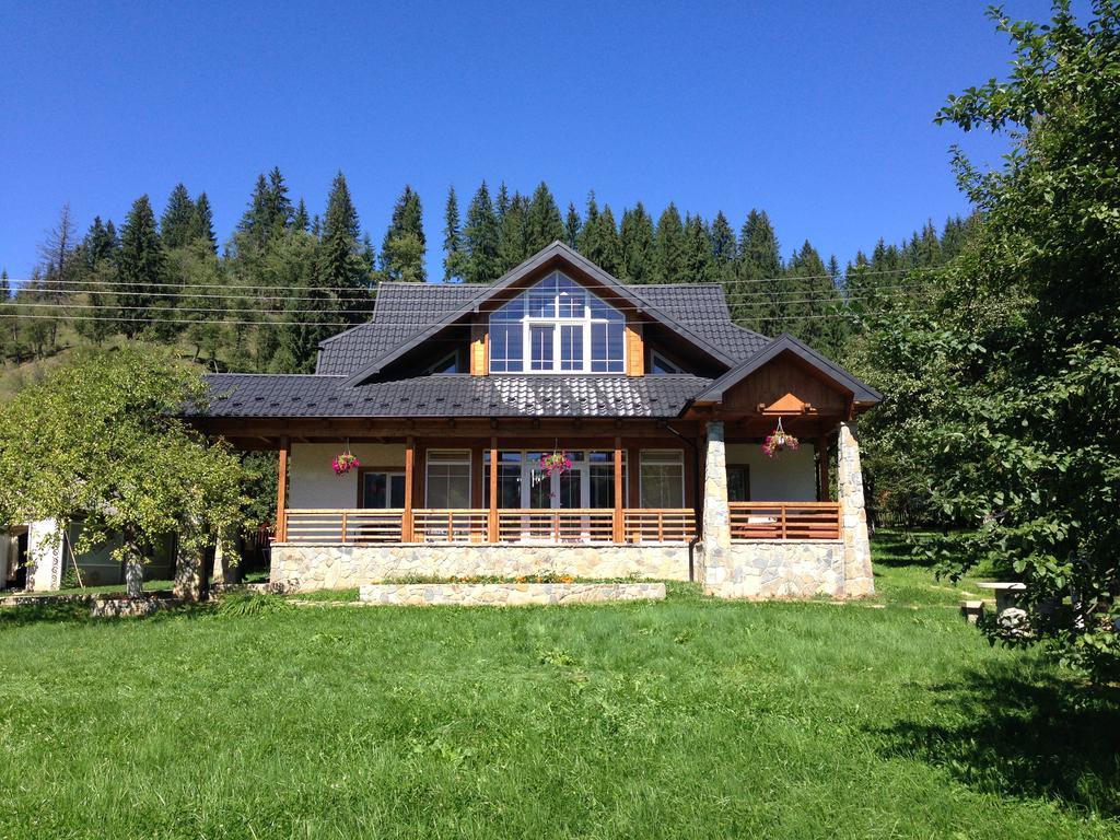 Cottage Familiya 韦尔霍维纳 外观 照片