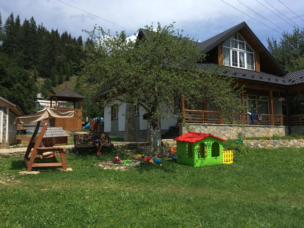 Cottage Familiya 韦尔霍维纳 外观 照片