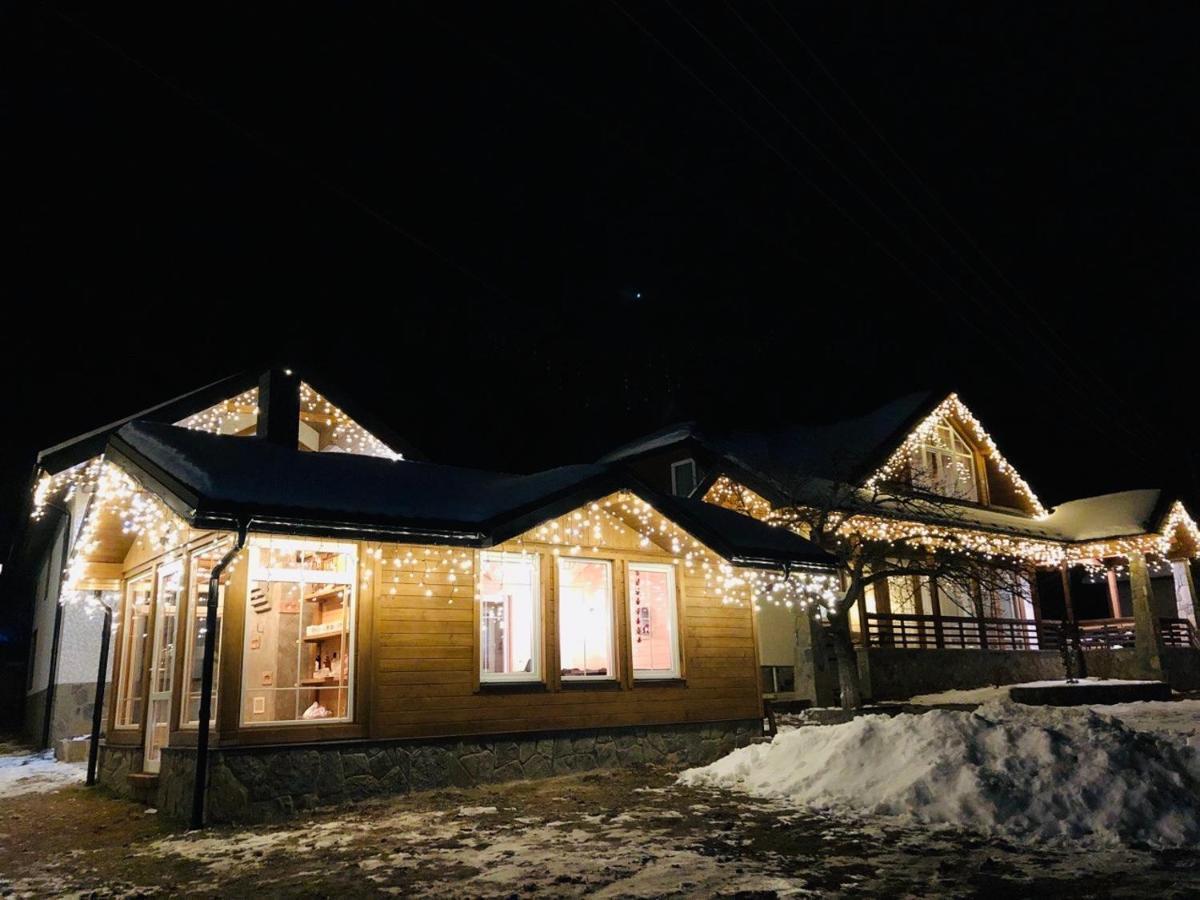 Cottage Familiya 韦尔霍维纳 外观 照片