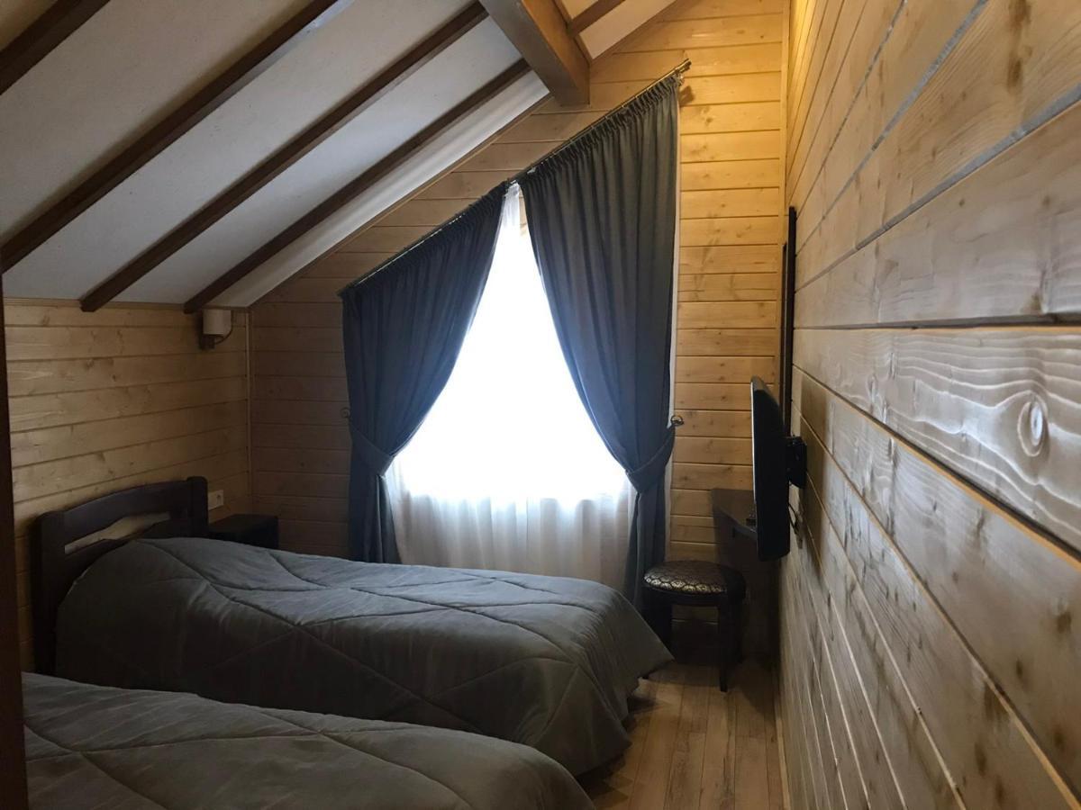 Cottage Familiya 韦尔霍维纳 外观 照片