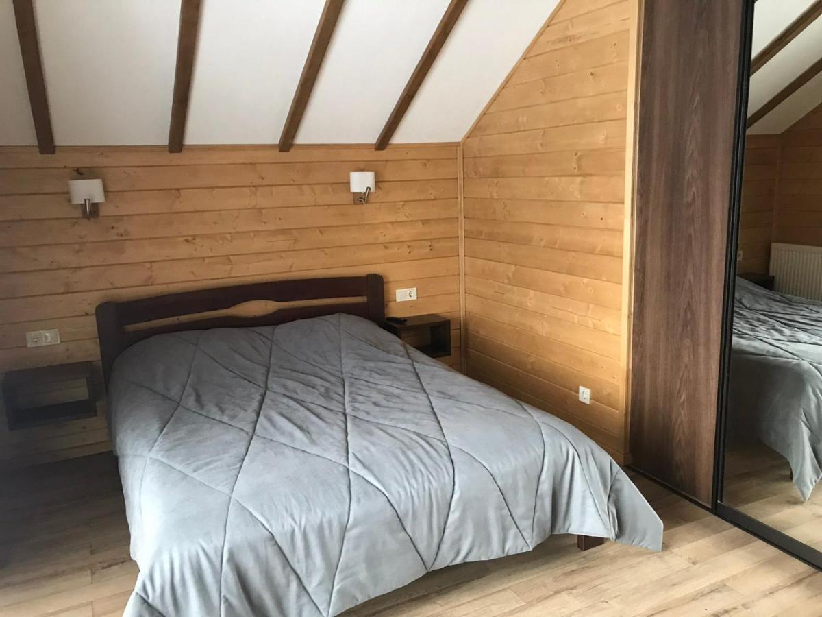 Cottage Familiya 韦尔霍维纳 外观 照片